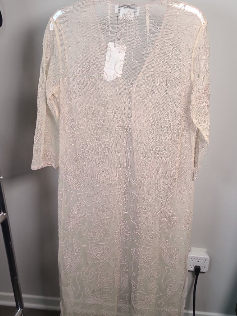 VTG VERA CRUTUNA NYLON SHEER LEAF DUSTER SZ=M TAN
